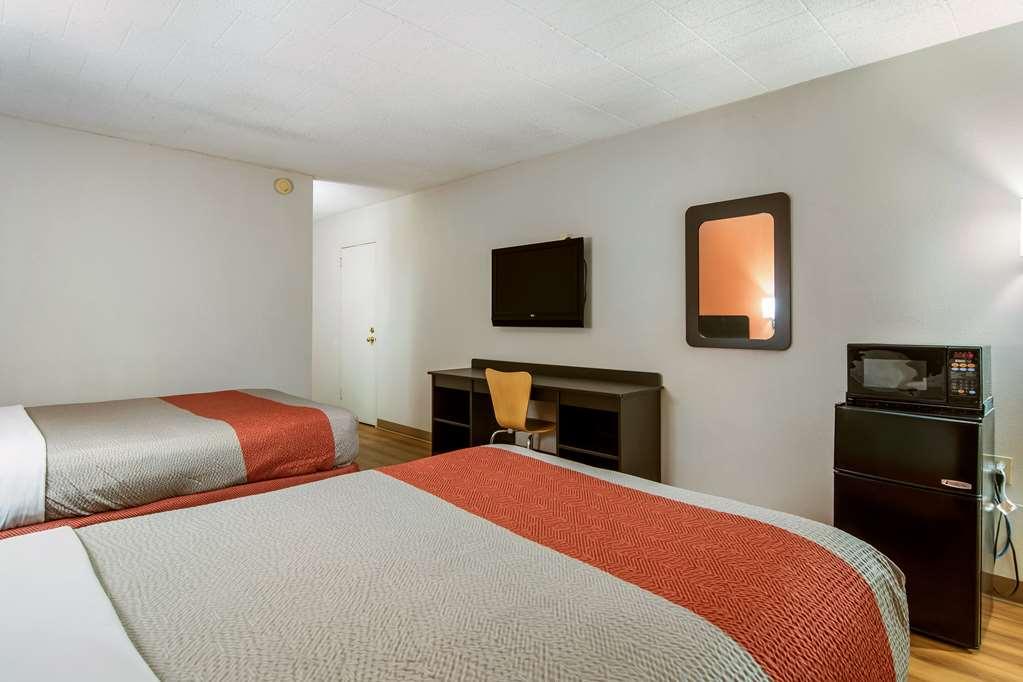 Motel 6-New Stanton, Pa Room photo